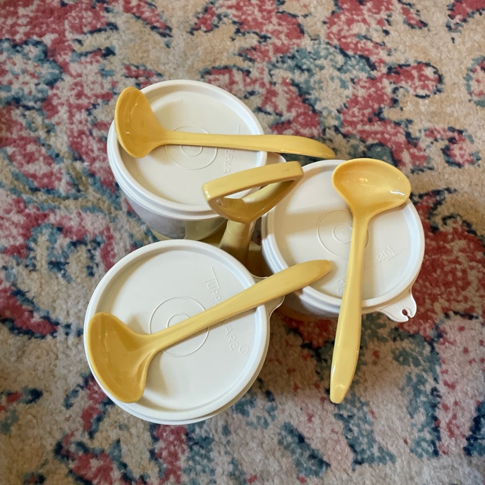 Tupperware Vibrant Yellow Condiment Caddy